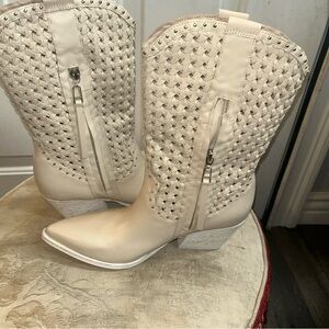 new Golo oatmeal Women's Reverse Woven Shaft Western Fashion Boots Snip Toe Sz 9